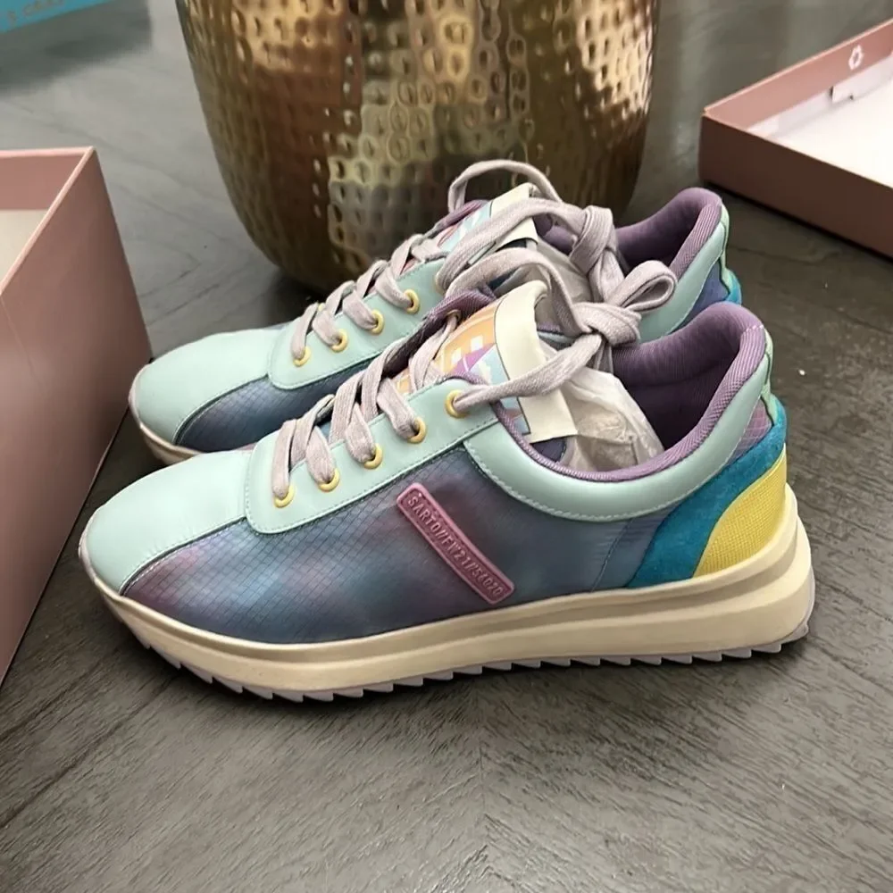 Franco Sarto Venice Sneaker in Cloud